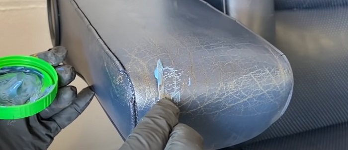 Жидкая кожа для ремонта пластмассы в автомобилях